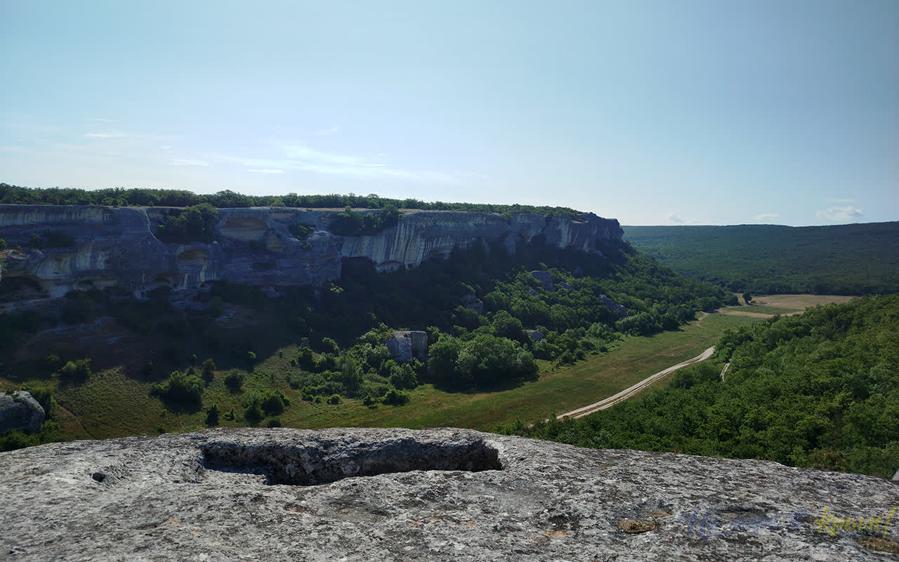 Эски-Кермен долина Пещерные города Крыма