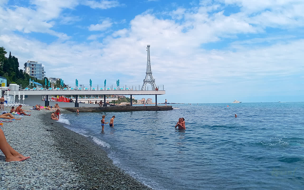 Эйфелева башня Массандровский пляж Ялта